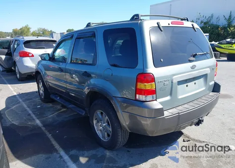 2005 Ford Escape Xlt from USA, damaged, VIN 1FMCU03165KD64906